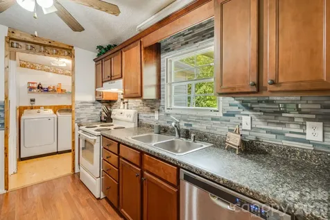 234 White Clover Lane Weaverville NC 28787