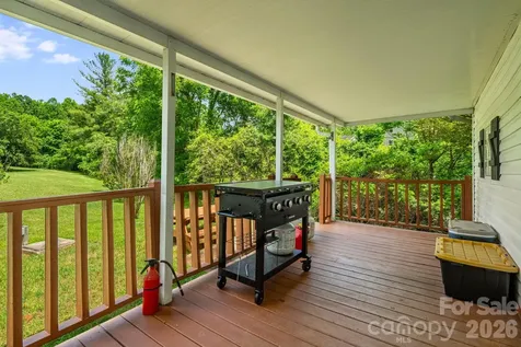 234 White Clover Lane Weaverville NC 28787