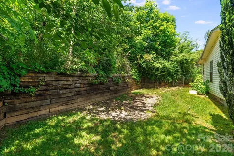 234 White Clover Lane Weaverville NC 28787