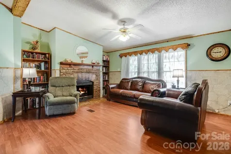 234 White Clover Lane Weaverville NC 28787