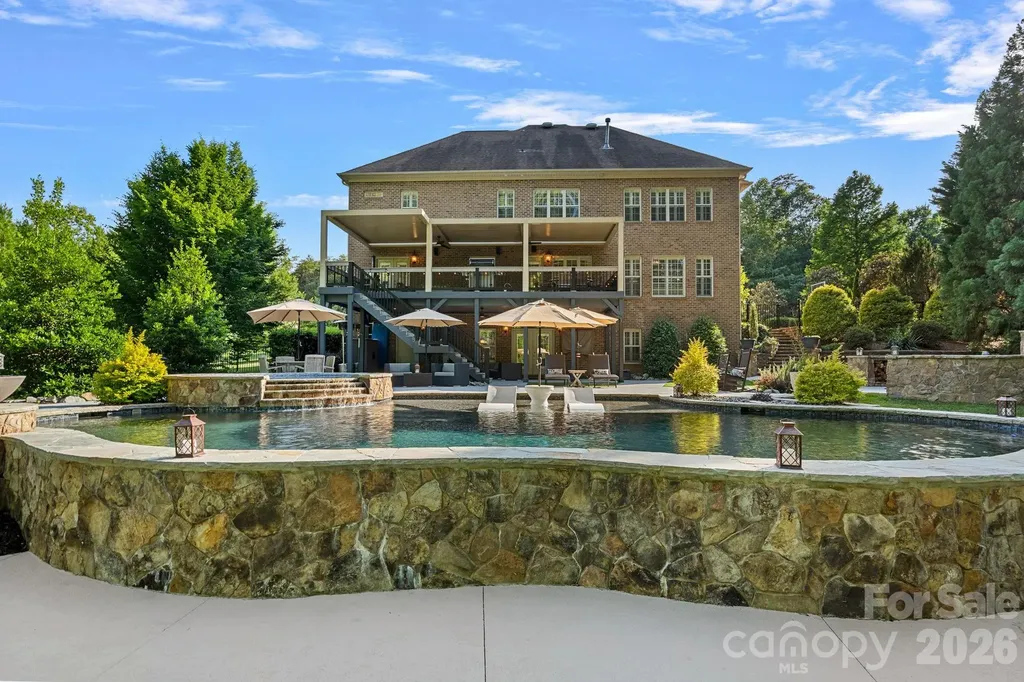 139 Logan Crossing Drive Davidson NC 28036
