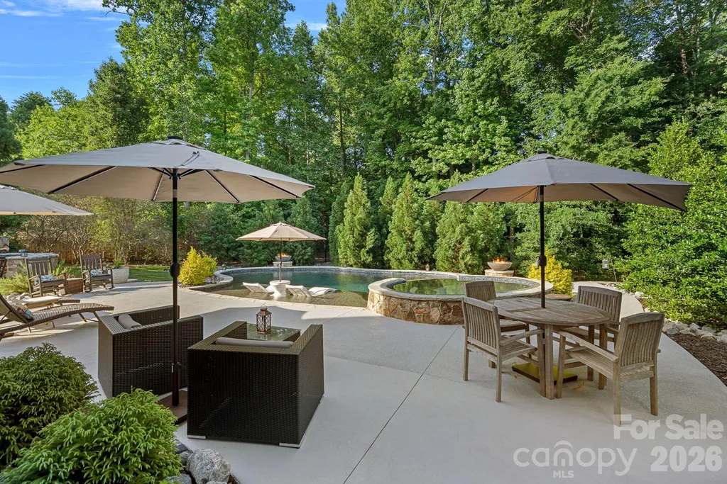 139 Logan Crossing Drive Davidson NC 28036