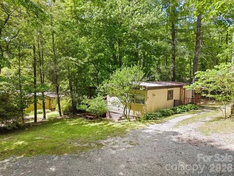 37 Hicks Lake Drive Hendersonville NC 28739