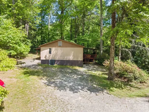 37 Hicks Lake Drive Hendersonville NC 28739