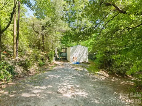 37 Hicks Lake Drive Hendersonville NC 28739