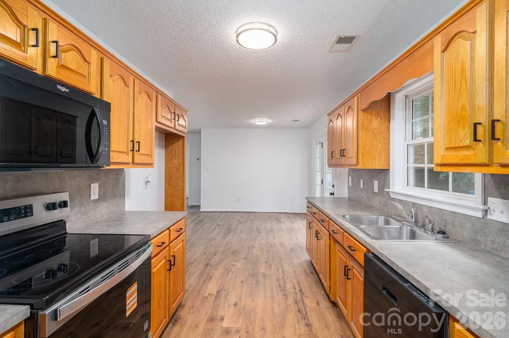 304 Springhill Lane Maiden NC 28650