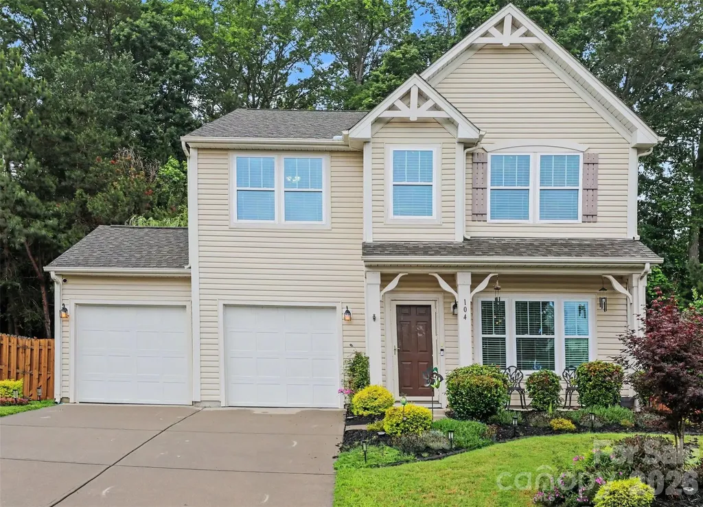 104 Isabella Court Mount Holly NC 28120