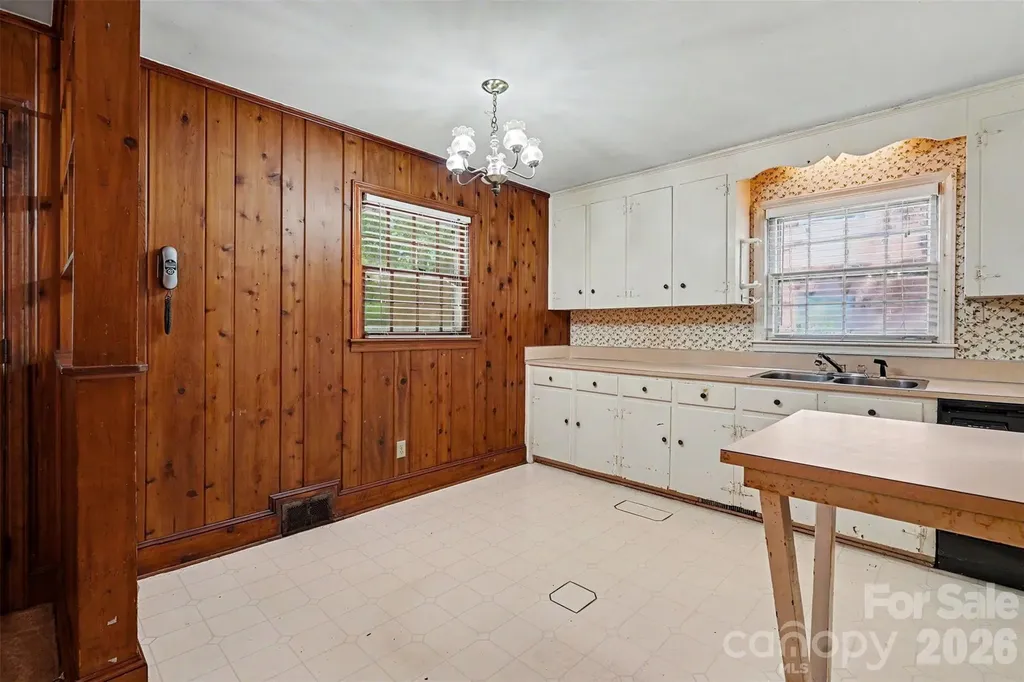 2330 Wensley Drive Charlotte NC 28210