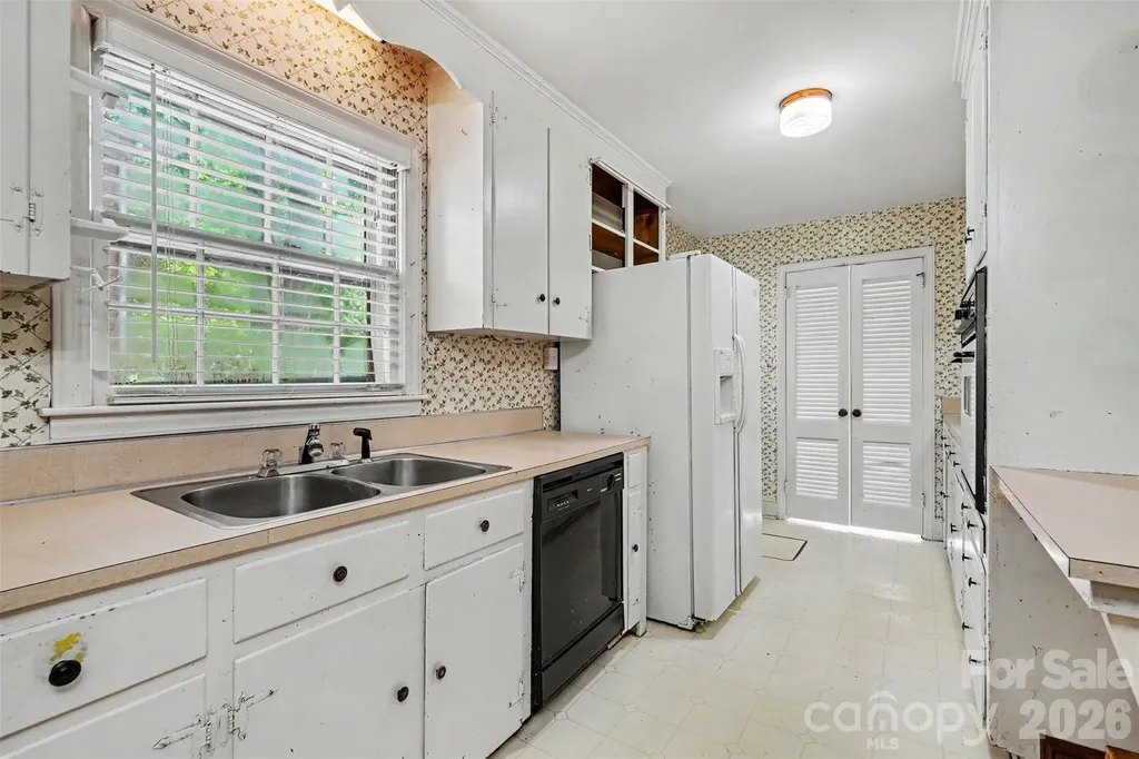 2330 Wensley Drive Charlotte NC 28210