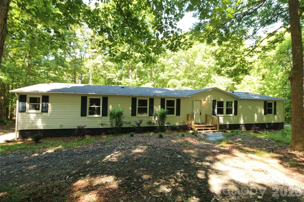 1320 Smith Woods Lane Hickory Grove SC 29717