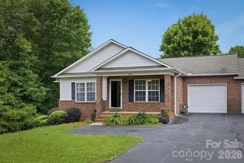 2523 26th Avenue NE Hickory NC 28601