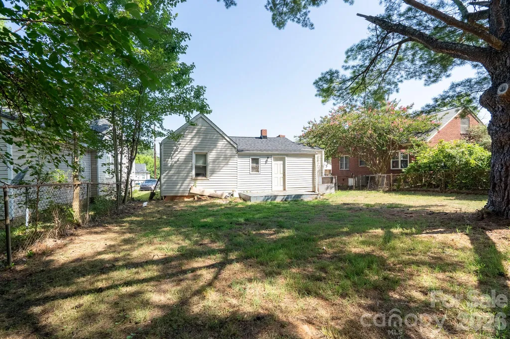 1823 2nd Street Salisbury NC 28144