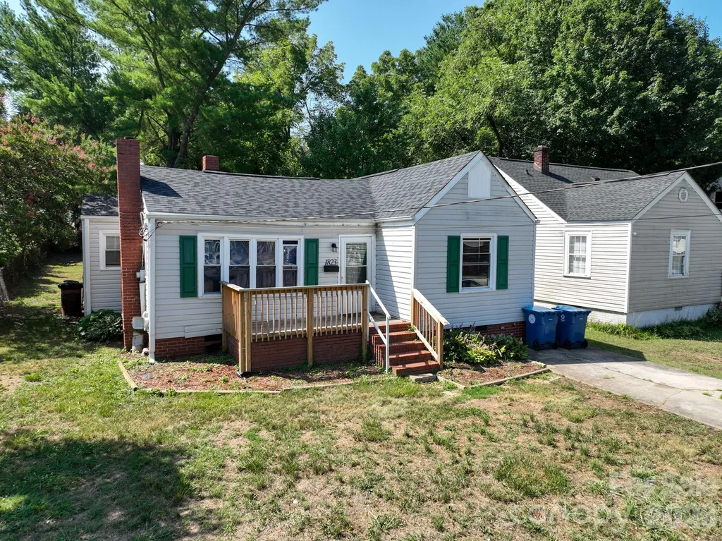 1823 2nd Street Salisbury NC 28144