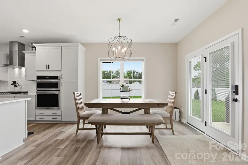 222 Moravian Court Advance NC 27006