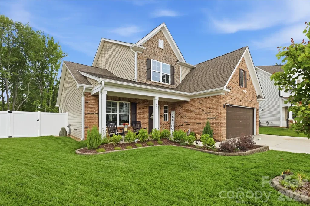 222 Moravian Court Advance NC 27006
