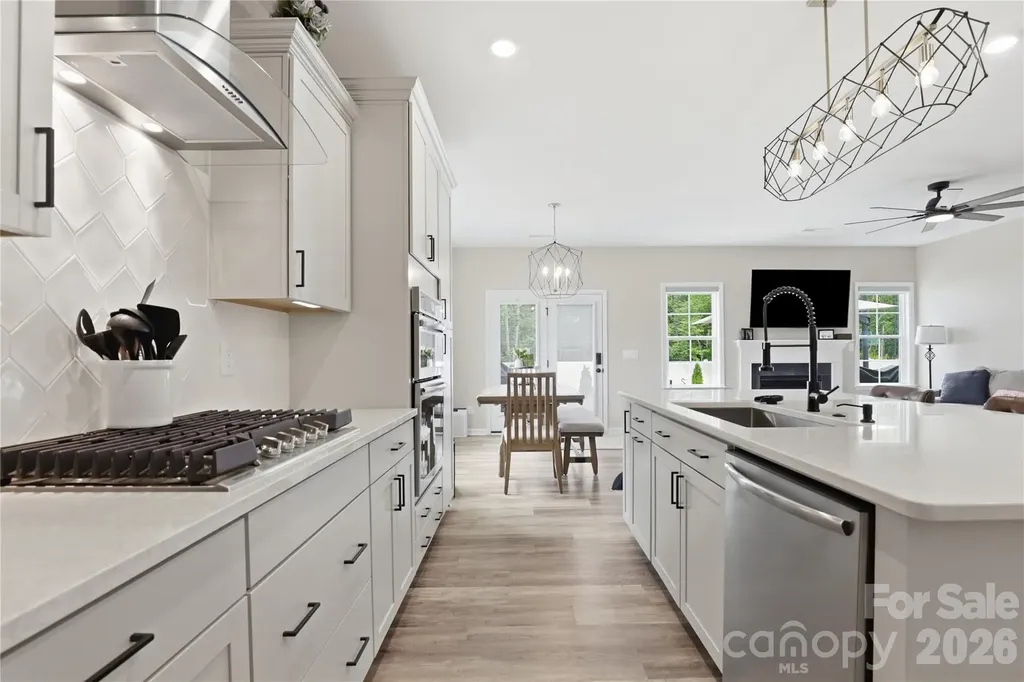 222 Moravian Court Advance NC 27006