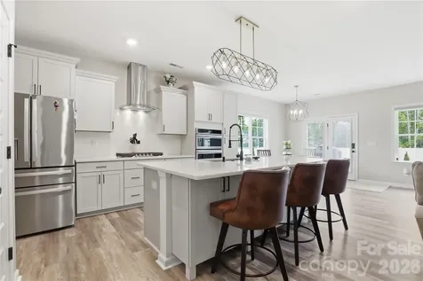 222 Moravian Court Advance NC 27006