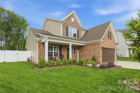 222 Moravian Court Advance NC 27006