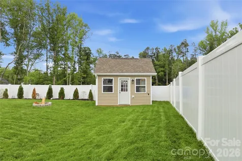 222 Moravian Court Advance NC 27006