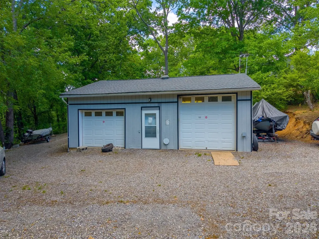 90, 106 & 132 Hennessee Street Clyde NC 28721