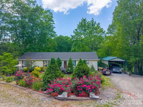 90, 106 & 132 Hennessee Street Clyde NC 28721