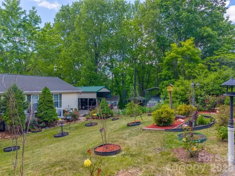 90, 106 & 132 Hennessee Street Clyde NC 28721