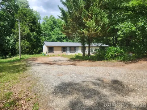 135 Watson Avenue Taylorsville NC 28681
