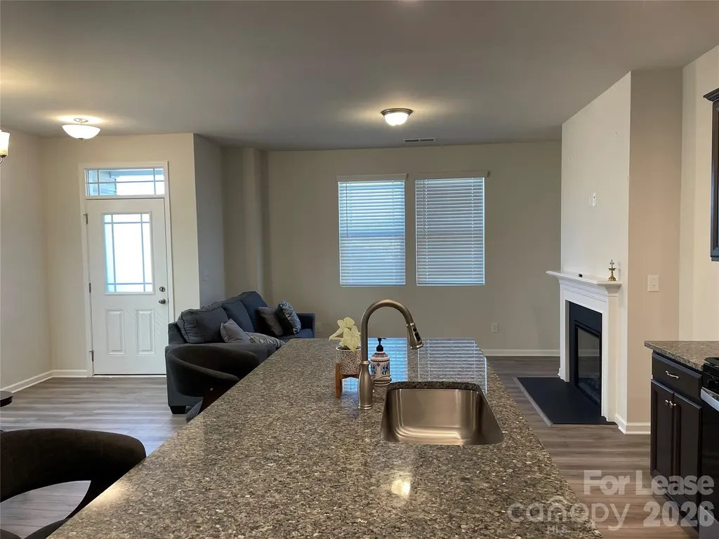 11020 Chalkbark Lane Charlotte NC 28262