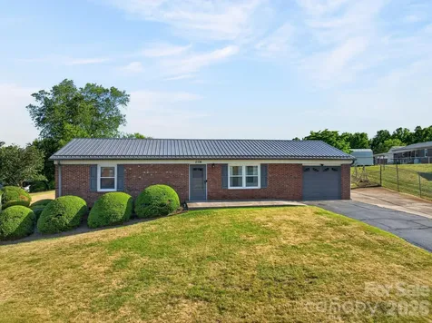 2104 Lamesa Court Lenoir NC 28645