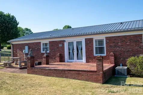 2104 Lamesa Court Lenoir NC 28645