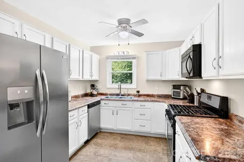 54 Foxberry Drive Arden NC 28704