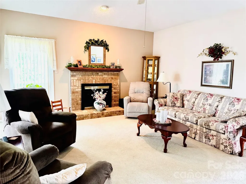 4613 Hamory Drive Charlotte NC 28212
