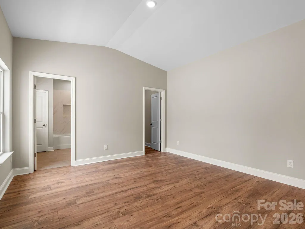 137 Cherry Springs Lane Asheville NC 28804