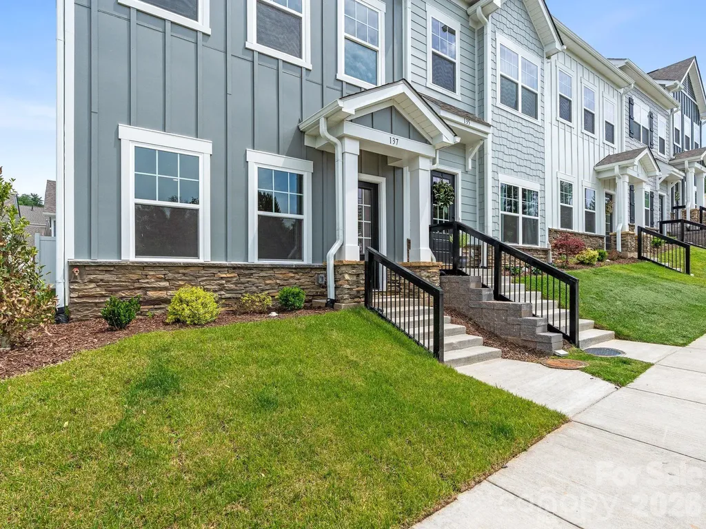 137 Cherry Springs Lane Asheville NC 28804