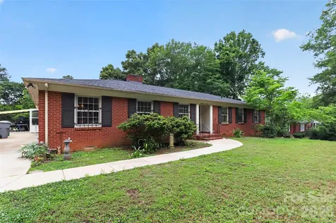 5326 Robinhood Road Charlotte NC 28211
