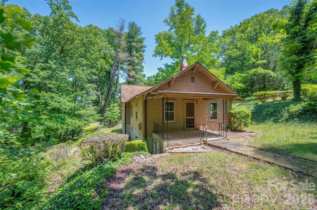 77 First Street Tryon NC 28782