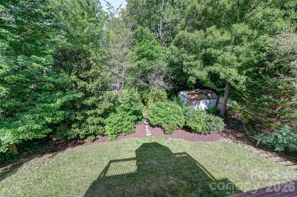 34 Knoll Ridge Drive Asheville NC 28804
