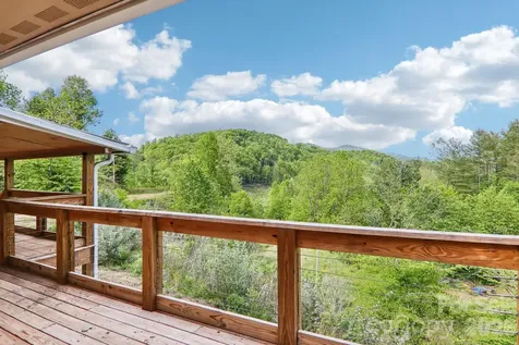 137 Red Maple Lane Burnsville NC 28714