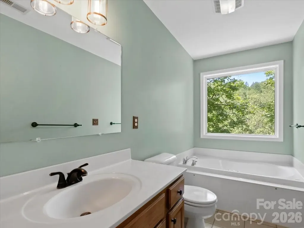 7714 State Highway 197 Highway N Green Mountain NC 28740