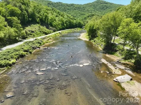 7714 State Highway 197 Highway N Green Mountain NC 28740