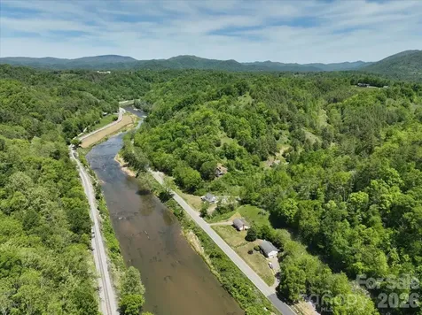 7714 State Highway 197 Highway N Green Mountain NC 28740
