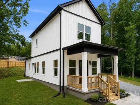 829 E Arch Street Lancaster SC 29720