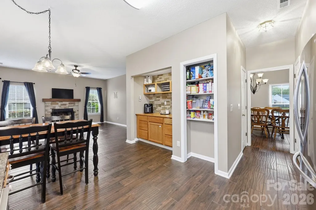 1955 Stratton Court Kannapolis NC 28081