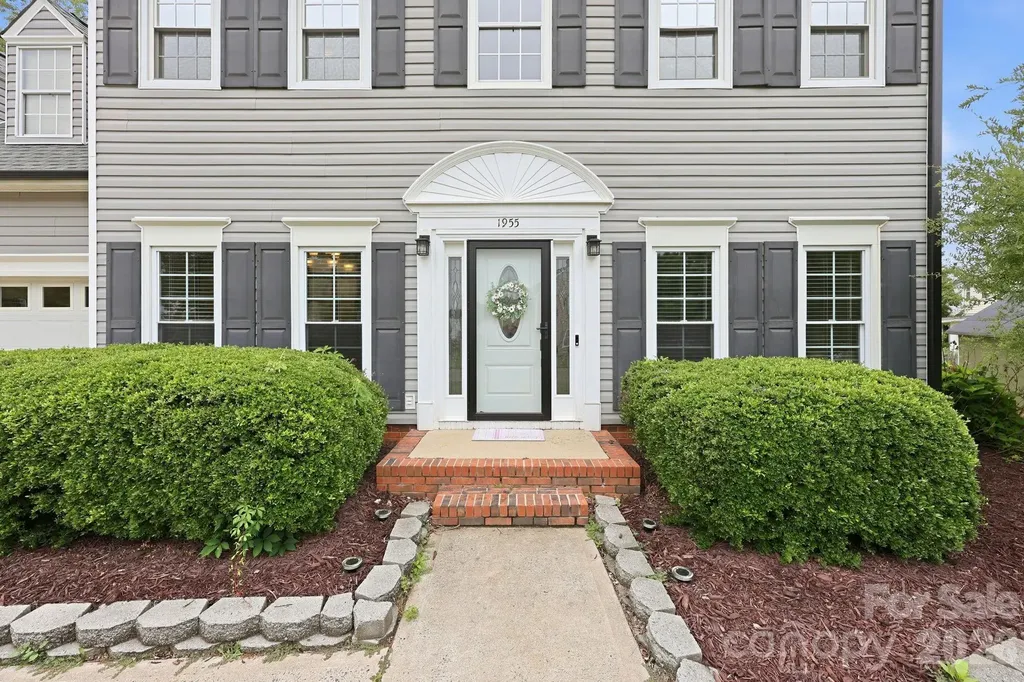 1955 Stratton Court Kannapolis NC 28081