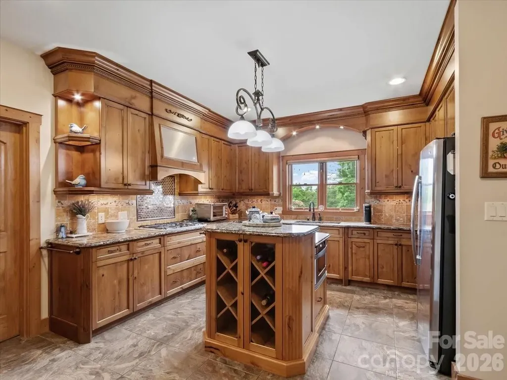 750 Barebridge Drive Burnsville NC 28714