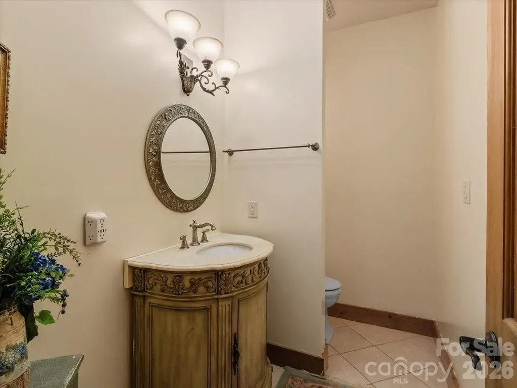 750 Barebridge Drive Burnsville NC 28714