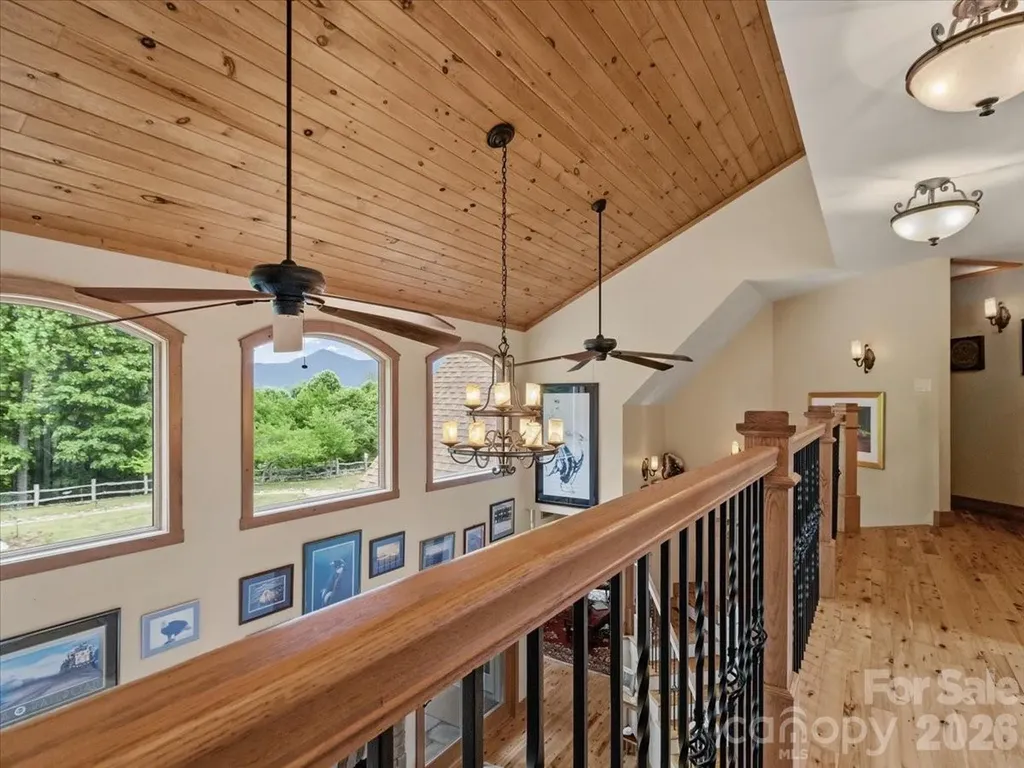 750 Barebridge Drive Burnsville NC 28714