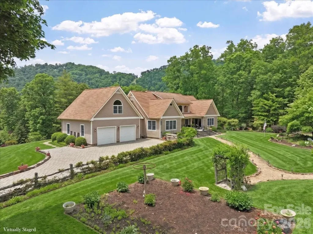 750 Barebridge Drive Burnsville NC 28714
