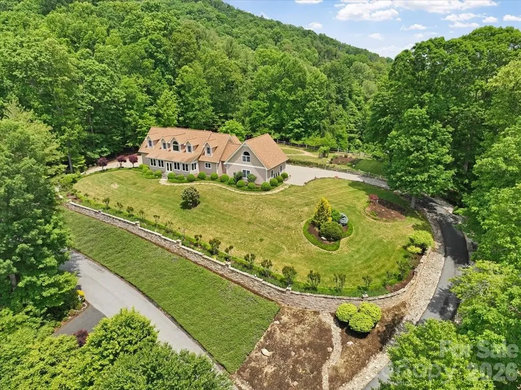 750 Barebridge Drive Burnsville NC 28714