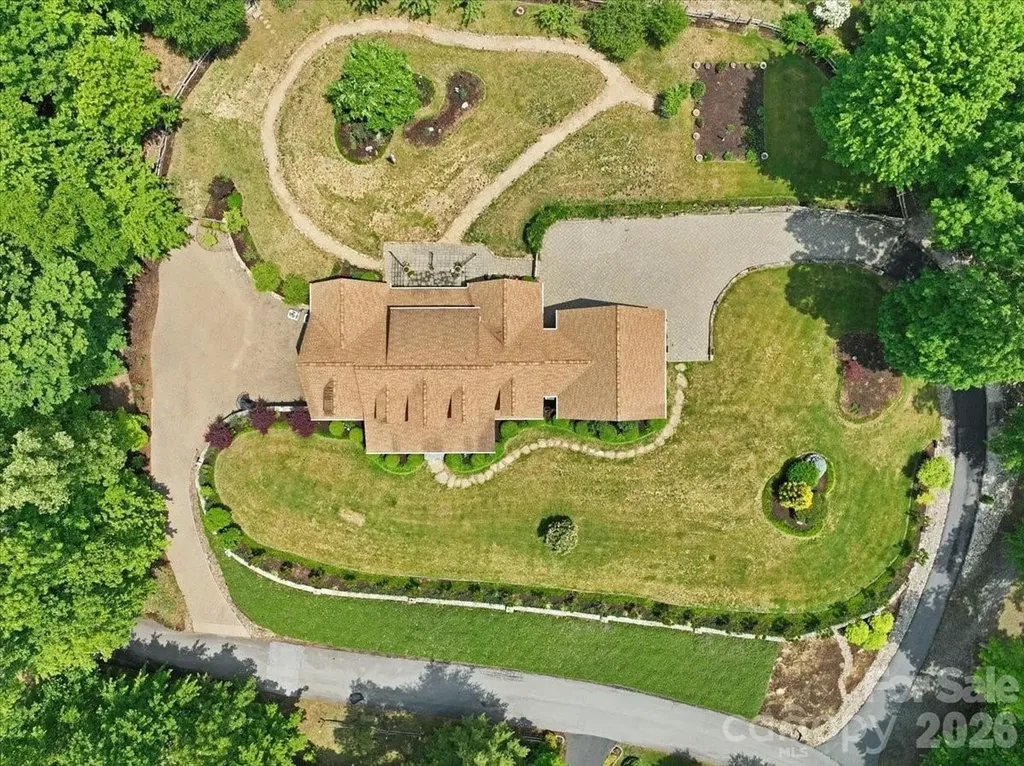 750 Barebridge Drive Burnsville NC 28714
